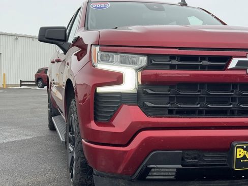 Used 2023 Chevrolet Silverado 1500 RST w/ Z71 Off-Road Package image 4