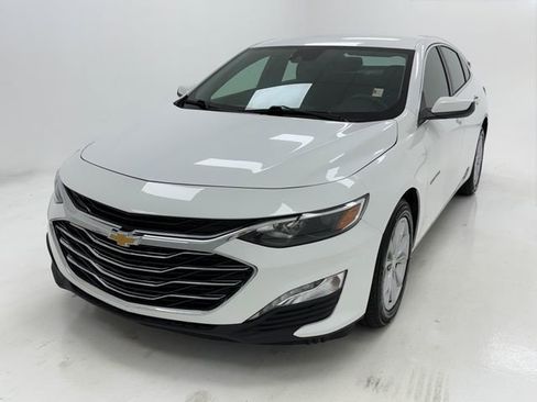 Used 2025 Chevrolet Malibu LT FWD image 4