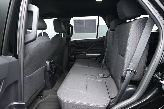 Used 2025 Toyota 4Runner SR5 AWD/4WD image 8