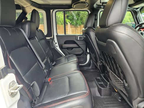 Used 2021 Jeep Wrangler Unlimited Rubicon AWD/4WD image 24