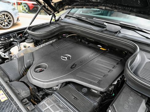 Used 2025 Mercedes-Benz GLS 450 4MATIC image 67