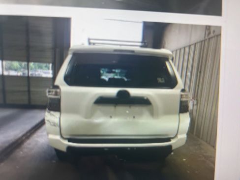 Used 2016 Toyota 4Runner Trail AWD/4WD image 13