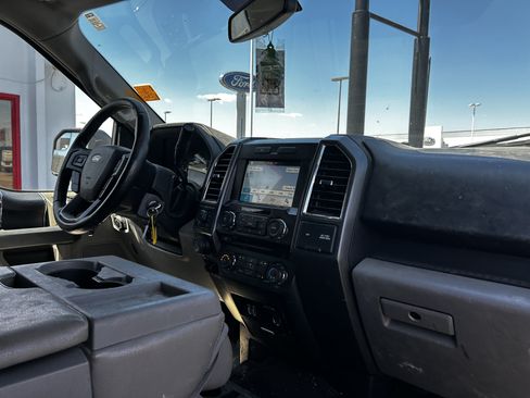 Used 2016 Ford F150 XLT w/ Equipment Group 302A Luxury AWD/4WD image 14