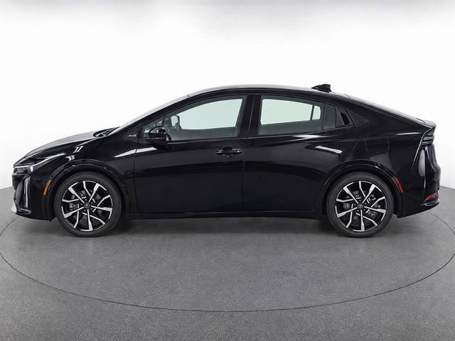 New 2027 Toyota Prius Plug-In Hybrid FWD image 6