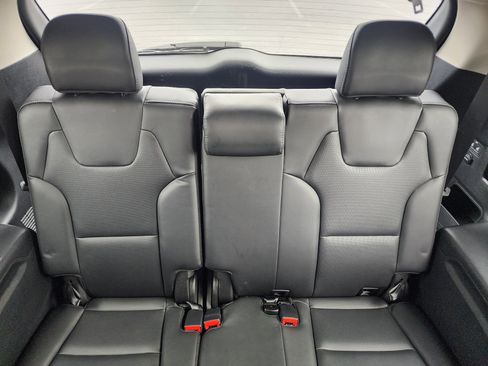 Used 2024 Kia Telluride LX image 16