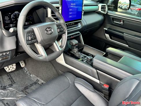 Certified 2025 Toyota Sequoia Platinum w/ TRD Off-Road Package AWD/4WD image 20