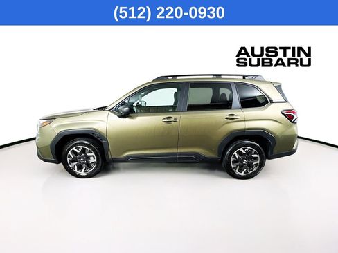 Used 2026 Subaru Forester Premium image 5