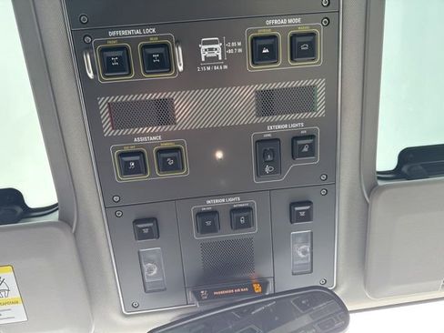 Used 2025 INEOS Grenadier image 19