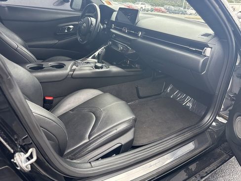 Used 2020 Toyota Supra Premium w/ Driver Assist Package image 5