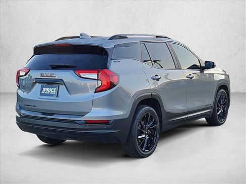 Used 2024 GMC Terrain SLE w/ Elevation Edition FWD image 5