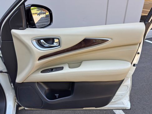 Used 2015 INFINITI QX60 Luxe w/ Deluxe Touring Package AWD/4WD image 47