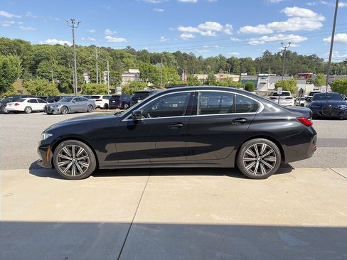 Certified 2025 BMW 330i Sedan RWD image 5