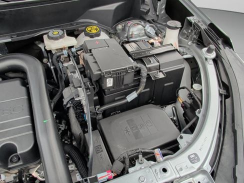 Used 2024 Chevrolet Equinox LS image 18