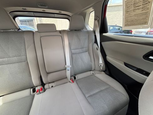 Used 2025 Nissan Rogue SV FWD image 39