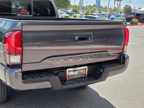 Used 2022 Toyota Tacoma SR w/ SR Convenience Package RWD image 5