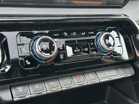 New 2026 GMC Sierra 2500 AT4 w/ AT4 Premium Plus Package image 13