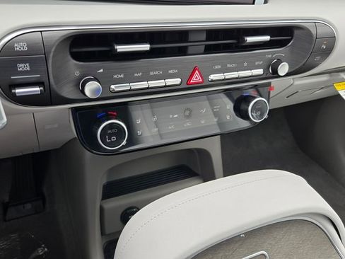 New 2026 Hyundai Palisade Limited FWD image 8