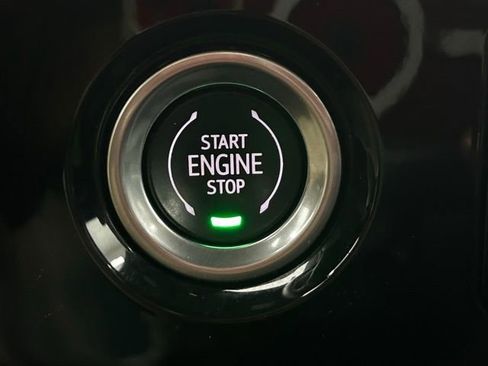 Used 2022 Chevrolet Silverado 1500 LT image 3