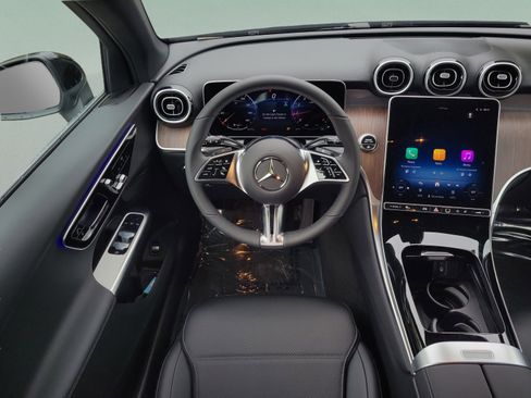 Certified 2026 Mercedes-Benz GLC 300 image 14
