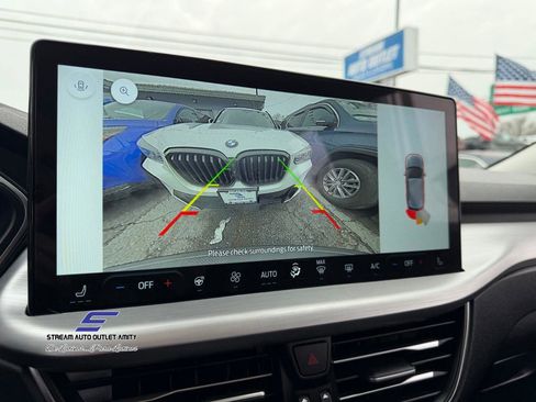 Used 2025 Ford Escape Platinum image 35