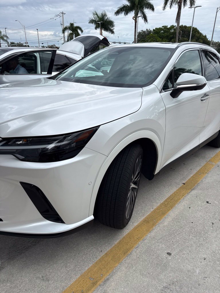 Used 2025 Lexus RX 350 Premium Plus w/ Convenience Package FWD image 5