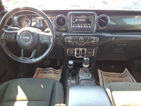 Used 2019 Jeep Wrangler Unlimited Sport AWD/4WD image 18