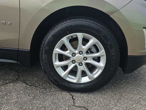 Used 2018 Chevrolet Equinox LS FWD image 9