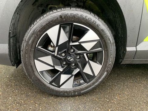 Certified 2024 Hyundai Kona SEL AWD/4WD image 11