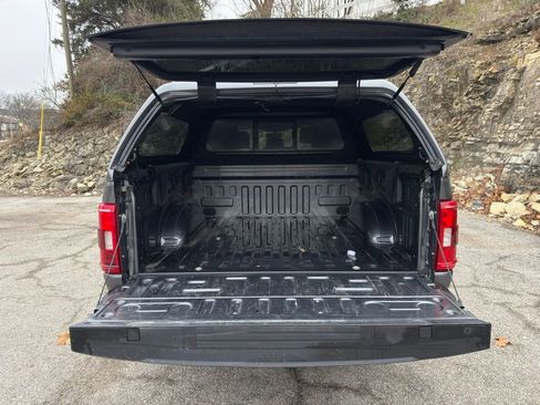 Used 2022 Ford F150 XLT w/ Equipment Group 302A High image 9