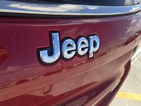 Used 2019 Jeep Compass Latitude w/ Safety & Security Group FWD image 14
