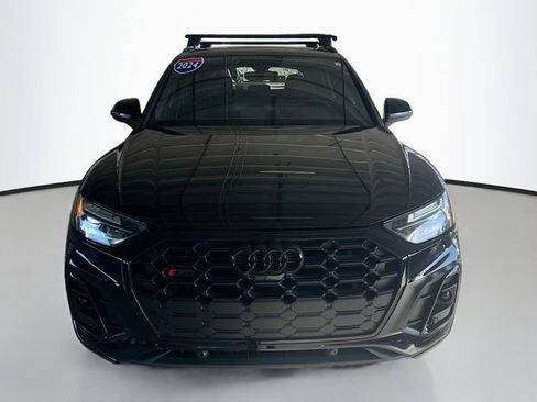 Used 2024 Audi SQ5 Premium Plus w/ Premium Plus Package image 3