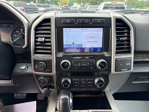 Used 2019 Ford F150 Lariat w/ Equipment Group 502A Luxury AWD/4WD image 7
