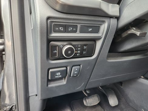 Used 2023 Ford F150 Lariat image 7