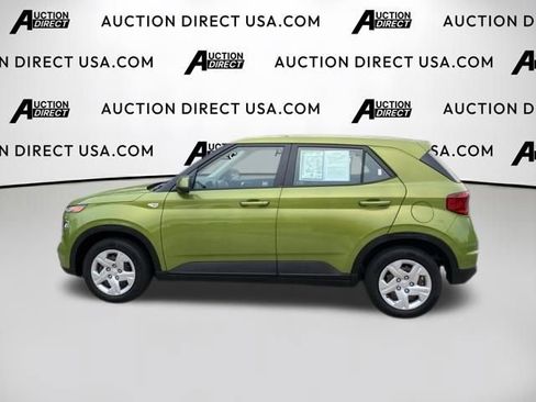 Used 2020 Hyundai Venue SE FWD image 3
