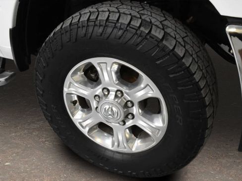 Used 2024 RAM 2500 Big Horn w/ Off Road Package AWD/4WD image 7