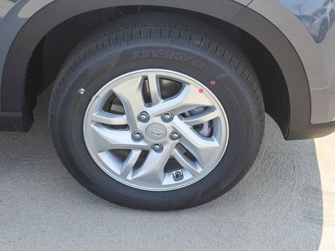 New 2026 Hyundai Venue SE FWD image 11