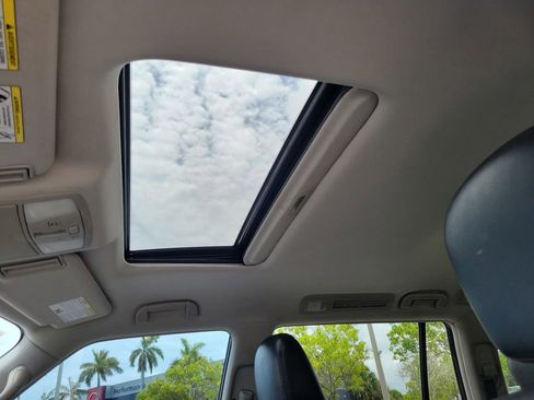Used 2018 Nissan Armada SL w/ Moonroof Package RWD image 27
