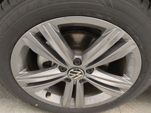 Used 2024 Volkswagen Jetta SE image 31