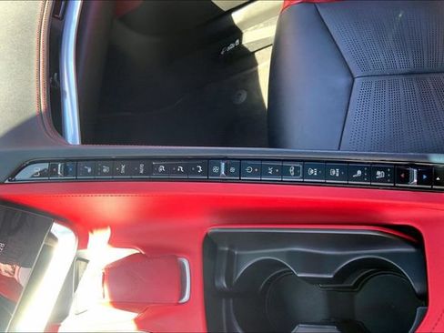 Used 2021 Chevrolet Corvette Stingray Preferred Cpe w/ Engine Appearance Package RWD image 30