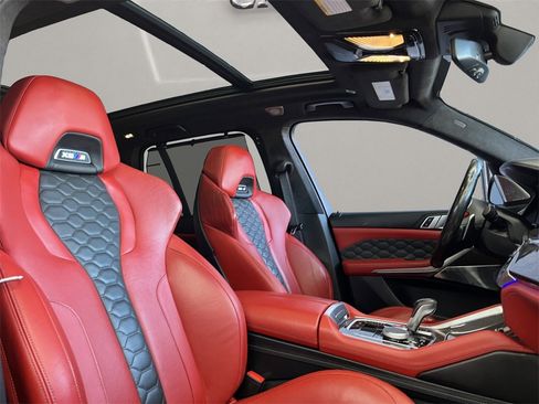 Used 2020 BMW X5 M Competition w/ Executive Package image 16