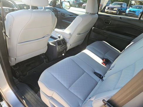 Used 2023 Honda Passport Elite image 11
