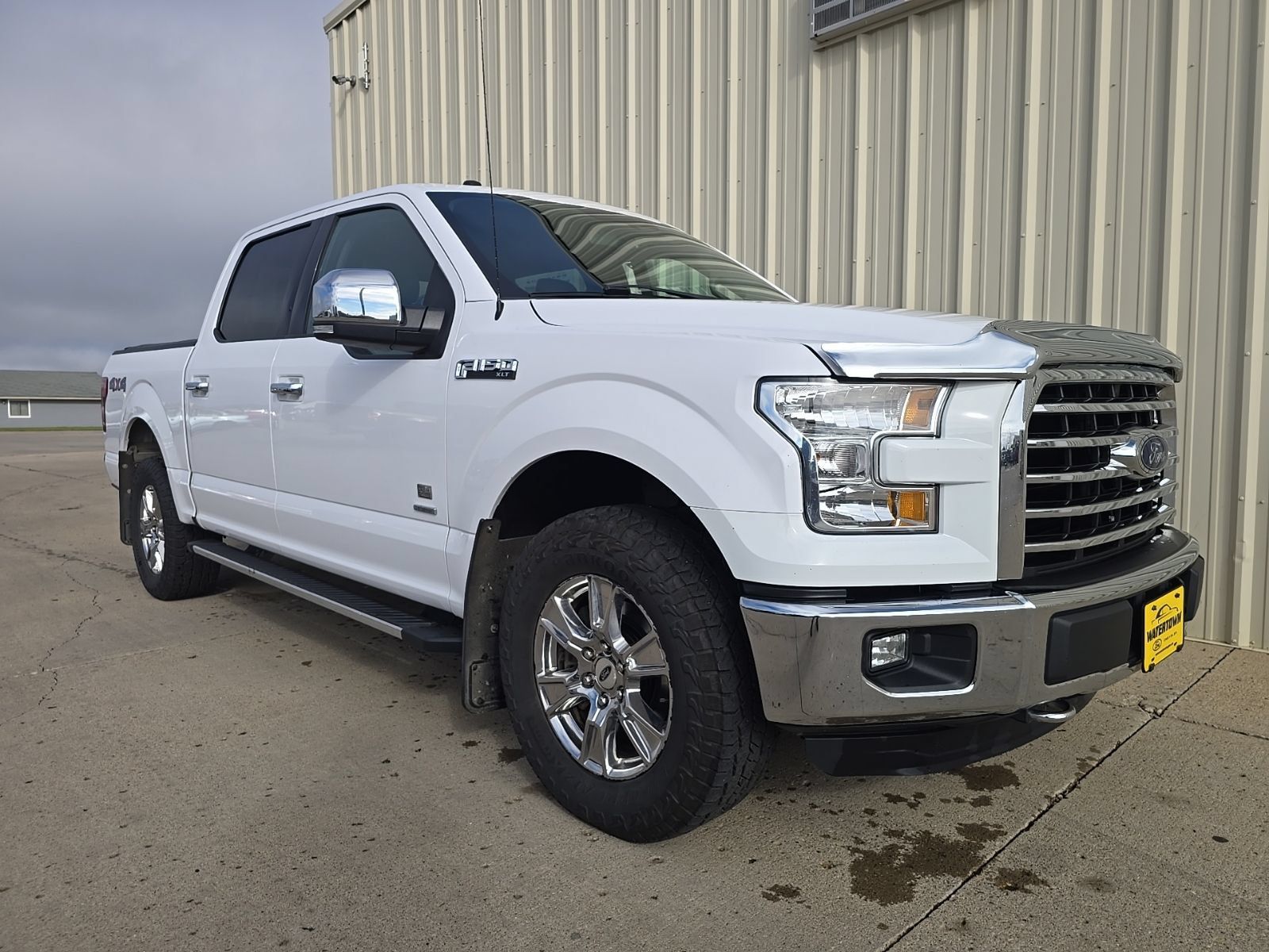 Used 2016 Ford F150 XLT w/ Equipment Group 302A Luxury AWD/4WD image 2