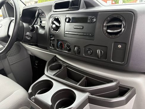 Used 2014 Ford E-350 and Econoline 350 XL w/ Power Windows & Locks Group RWD image 19