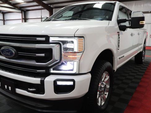Used 2022 Ford F350 Platinum AWD/4WD image 23