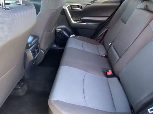 Used 2025 Toyota RAV4 XLE image 20