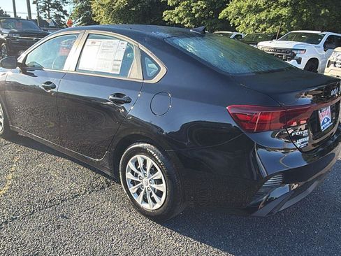 Used 2024 Kia Forte LX FWD image 10