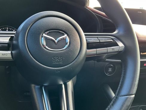 Used 2020 MAZDA MAZDA3 AWD Hatchback w/ Appearance Package image 20