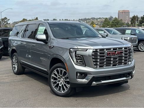 New 2026 GMC Yukon XL Denali w/ Sun & Power Step Package AWD/4WD image 1