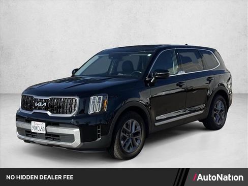 Used 2023 Kia Telluride LX FWD image 1