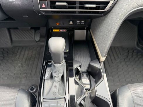 Used 2025 Toyota Camry XLE w/ Premium Package AWD/4WD image 16